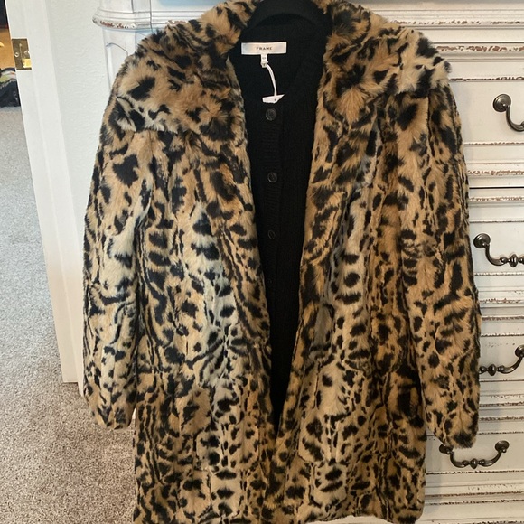 Brand new anthropology tag still on it original price 250. Warm and comfy cozy - Picture 2 of 8
